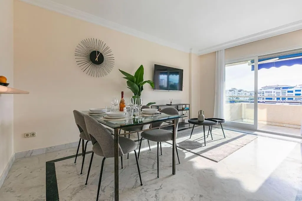 Luminous Apartment In Puerto Banus, Marbella